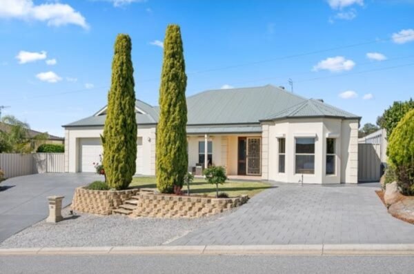20 Coach House Mews Hillbank, SA 5112